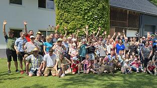 74 Mitglieder des &bdquo;Gritsch&rsquo;n Clans&ldquo; waren bei der diesj&auml;hrigen Pfingstwanderung mit dabei, die es schon zum 50. Mal gab.