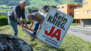 Schweiz: Neutralitätsinitiative scheitert bei einer Volksabstimmung. (Archivbild) Schweiz: Neutralitätsinitiative scheitert bei einer Volksabstimmung. (Archivbild)