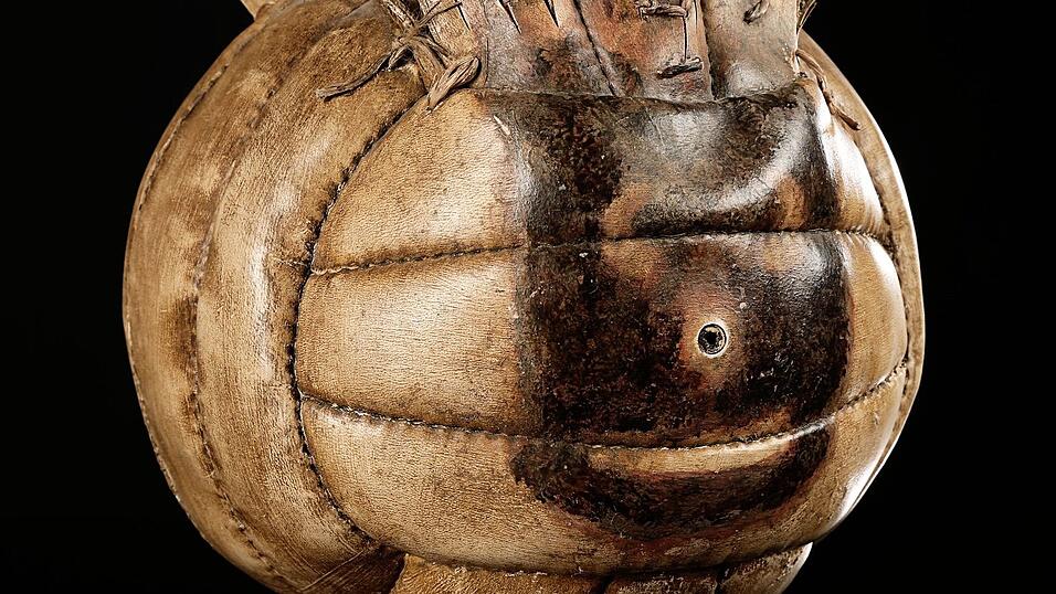 Der bekannteste Volleyball der Welt? Wilson aus dem Film «Cast Away». (Archivbild) Der bekannteste Volleyball der Welt? Wilson aus dem Film «Cast Away». (Archivbild)