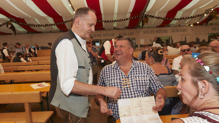 Die Partybilder vom Freitag, 15. August, aus dem Festzelt Lechner. Die Partybilder vom Freitag, 15. August, aus dem Festzelt Lechner.