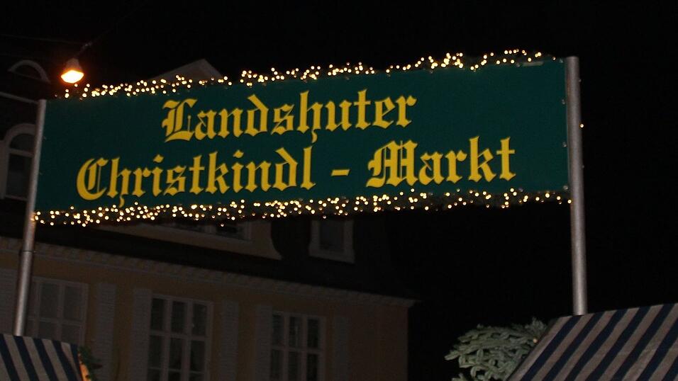 Am Donnerstagabend ist der Landshuter Christkindlmarkt eröffnet worden. Am Donnerstagabend ist der Landshuter Christkindlmarkt eröffnet worden.