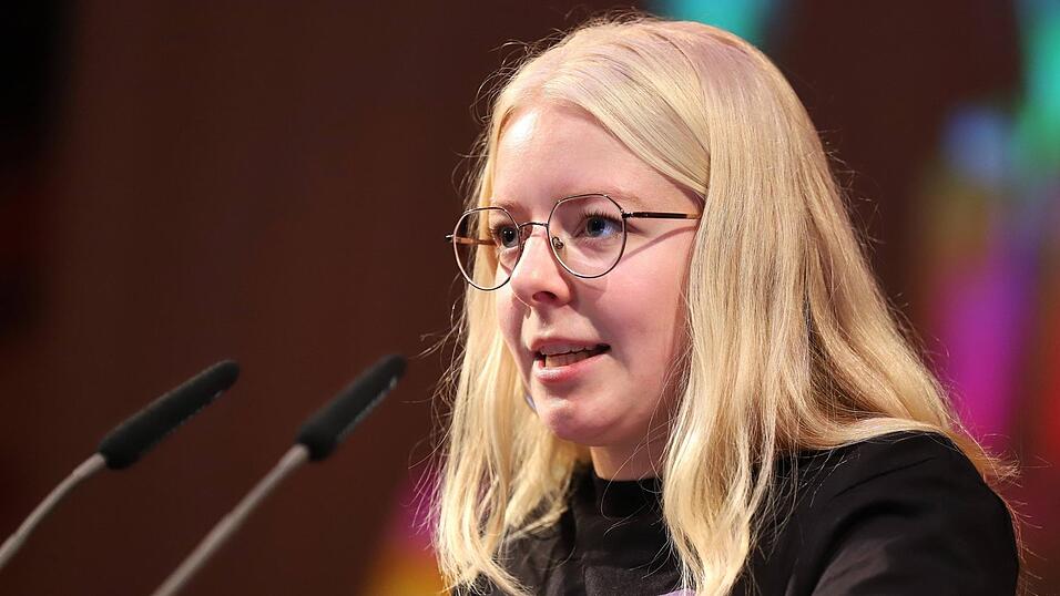 Ihr sei es mit dem „A. C. A. B.“-Pullover um strukturelle Probleme bei der Polizei wie Rassismus gegangen, sagt Jette Nietzard (Archivfoto) Ihr sei es mit dem „A. C. A. B.“-Pullover um strukturelle Probleme bei der Polizei wie Rassismus gegangen, sagt Jette Nietzard (Archivfoto)