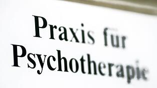 4,5 Prozent weniger Honorare ab 1. April: Die beschlossenen Honorark&uuml;rzungen f&uuml;r Psychotherapeuten k&ouml;nnten die Versorgungslage f&uuml;r Patienten in Bayern weiter versch&auml;rfen. (Symbolbild)