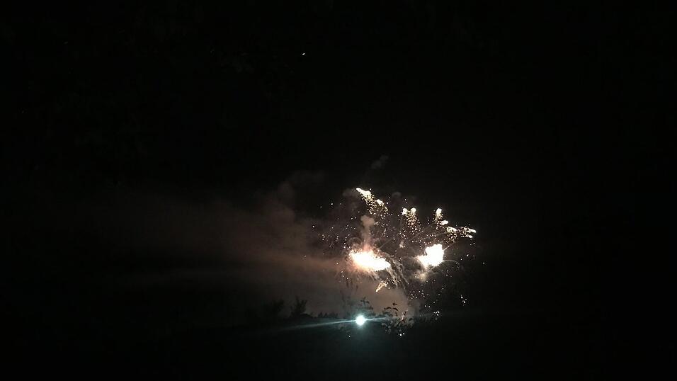 Das war das Abschlussfeuerwerk des Gäubodenvolksfestes 2019. Das war das Abschlussfeuerwerk des Gäubodenvolksfestes 2019.