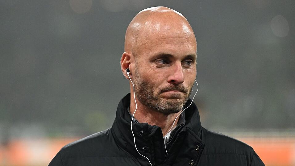 Nicht mehr Trainer in Wolfsburg: Der Niederländer Paul Simonis. Nicht mehr Trainer in Wolfsburg: Der Niederländer Paul Simonis.