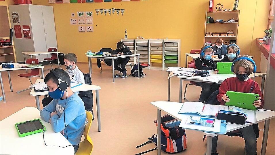 Die Notbetreuung der Grundschule ist mit 30 Kindern voll besetzt