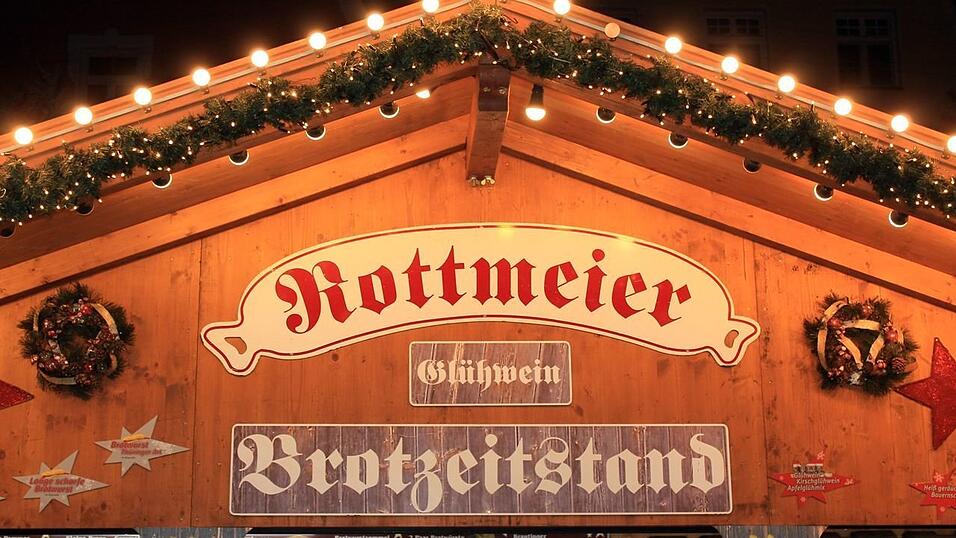 Am Donnerstagabend ist der Landshuter Christkindlmarkt eröffnet worden. Am Donnerstagabend ist der Landshuter Christkindlmarkt eröffnet worden.