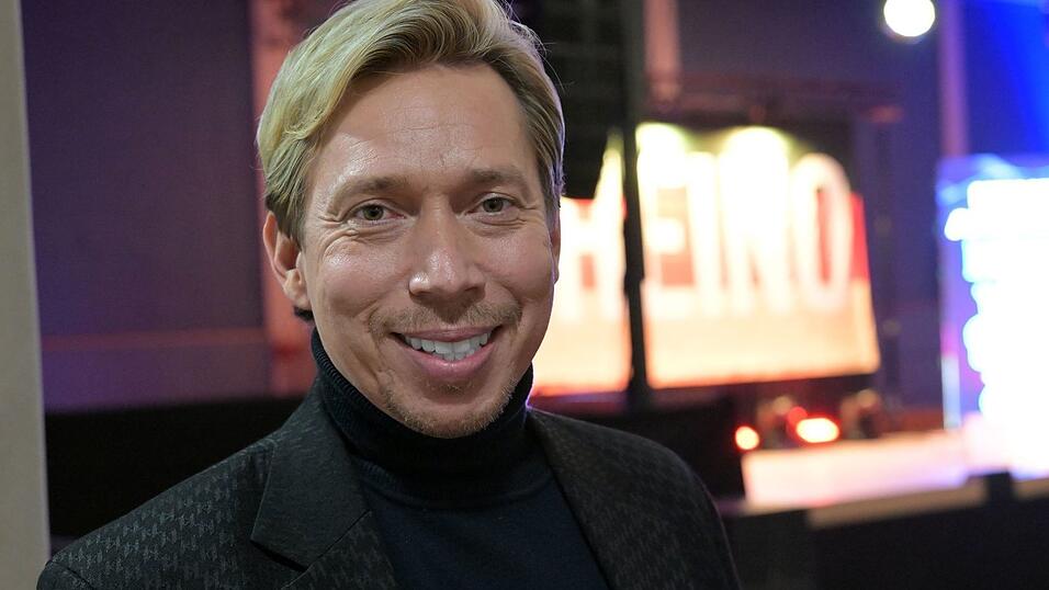 Der Manager von Heino, Helmut Werner, schaltet sich &ouml;ffentlich in den Streit um das Deutschlandlied in einer Version von Heino ein.