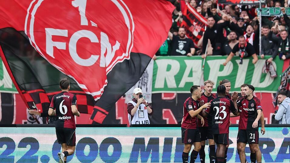 Der «Club» jubelt gegen Braunschweig, hier nach dem Tor zum 2:0.