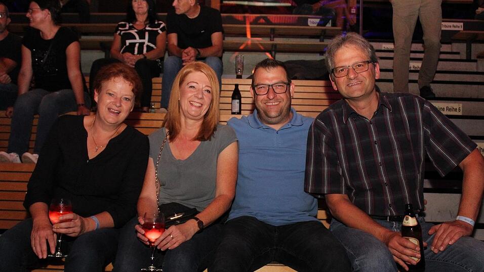 Auf der Eskara &Uuml;30-Party in Essenbach war wieder viel los.