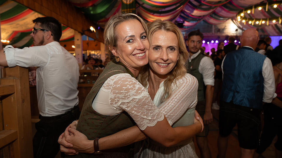 Die Partybilder vom Samstag, 17. August, aus dem Festzelt Weckmann. Die Partybilder vom Samstag, 17. August, aus dem Festzelt Weckmann.