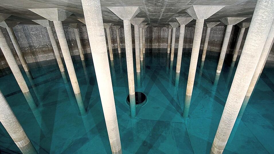 Der unterirdisch angelegte Hochbeh&auml;lter in Oberndorf (Symbolbild) ist in die Jahre gekommen und wird einem oberhalb der Oberfl&auml;che zu errichtenden Neubau weichen. Daf&uuml;r nimmt der Wasserzweckverband Regensburg-S&uuml;d bis zu drei Millionen Euro in die Hand.