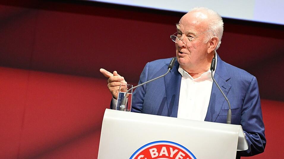 Walter Mennekes hört nach zehn Jahren als Vizepräsident beim FC Bayern auf. (Archivbild) Walter Mennekes hört nach zehn Jahren als Vizepräsident beim FC Bayern auf. (Archivbild)