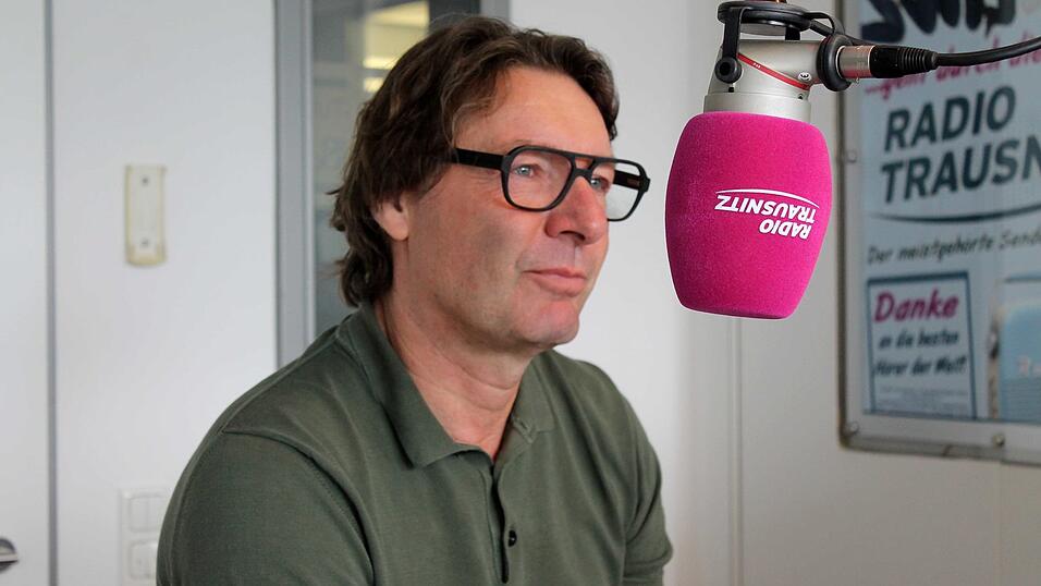 Förderer-Chef Stefan Feigel ist die Erleichterung nach der geglückten Landshuter Hochzeit im Podcast deutlich anzumerken. Förderer-Chef Stefan Feigel ist die Erleichterung nach der geglückten Landshuter Hochzeit im Podcast deutlich anzumerken.