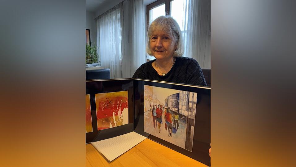 Die Künstlerin Evi Rühl. Ihr Sohn machte ihr ein Buch mit ihren Werken. Die Künstlerin Evi Rühl. Ihr Sohn machte ihr ein Buch mit ihren Werken.