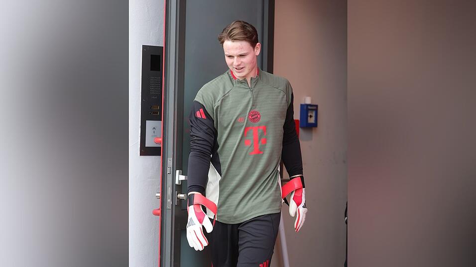 Jonas Urbig kann sich gegen Bergamo empfehlen - auch für die Nationalelf? Jonas Urbig kann sich gegen Bergamo empfehlen - auch für die Nationalelf?