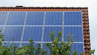 Bis Ende September wurde in Deutschland mehr Solarstrom erzeugt als im gesamten Vorjahr. (Symbolbild) Bis Ende September wurde in Deutschland mehr Solarstrom erzeugt als im gesamten Vorjahr. (Symbolbild)