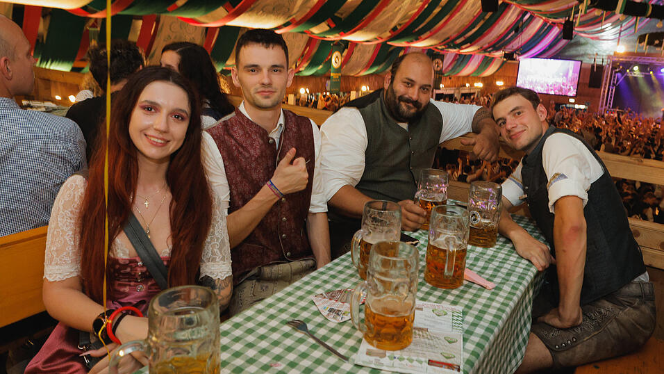Die Partybilder vom Samstag, 10. August 2024, aus dem Festzelt Weckmann. Die Partybilder vom Samstag, 10. August 2024, aus dem Festzelt Weckmann.