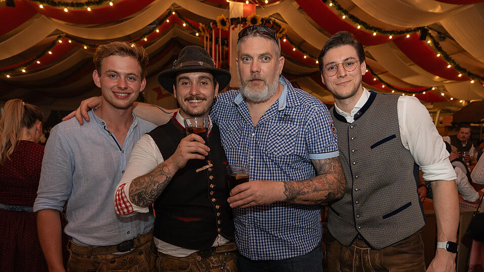 Die Partybilder vom Samstag, 12. August 2023, aus dem Festzelt Greindl. Die Partybilder vom Samstag, 12. August 2023, aus dem Festzelt Greindl.