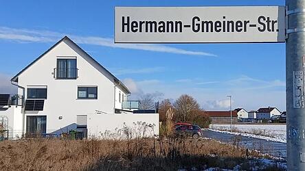 Der Gemeinderat hat die Umbenennung der Hermann-Gmeiner-Straße endgültig beschlossen. Der Gemeinderat hat die Umbenennung der Hermann-Gmeiner-Straße endgültig beschlossen.