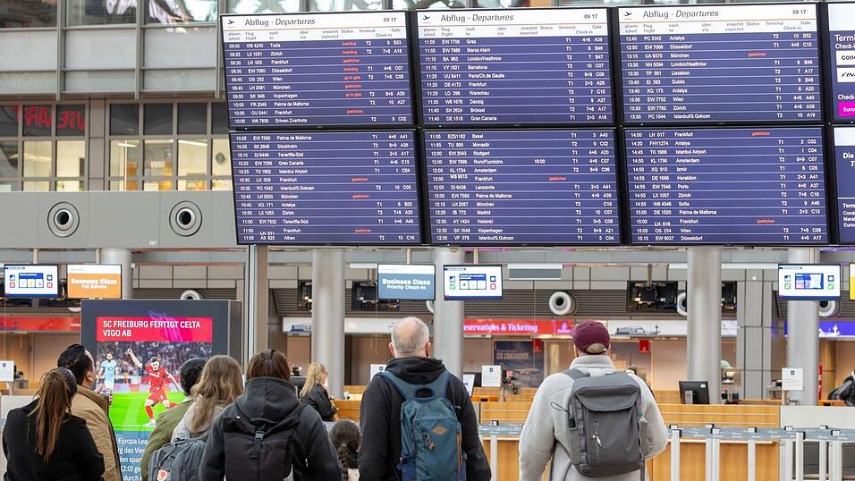 An zahlreichen deutschen Flugh&auml;fen wie hier in Hamburg wurden Lufthansa-Fl&uuml;ge gestrichen.