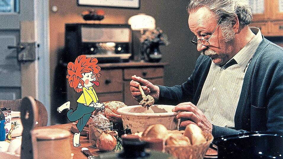 Schauspieler Gustl Bayrhammer und der kleine Kobold Pumuckl in einer Szene aus „Meister Eder und sein Pumuckl“ (undatierte Filmszene). Florian, Fabian und Sebastian Bayrhammer wollen ihrem berühmten Opa ein Denkmal setzen. Schauspieler Gustl Bayrhammer und der kleine Kobold Pumuckl in einer Szene aus „Meister Eder und sein Pumuckl“ (undatierte Filmszene). Florian, Fabian und Sebastian Bayrhammer wollen ihrem berühmten Opa ein Denkmal setzen.