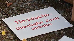 Im Kreis M&uuml;hldorf am Inn musste erneut ein Gefl&uuml;gelbetrieb gesperrt werden, weil dort die Newcastle-Krankheit ausgebrochen ist. (Symbolbild)