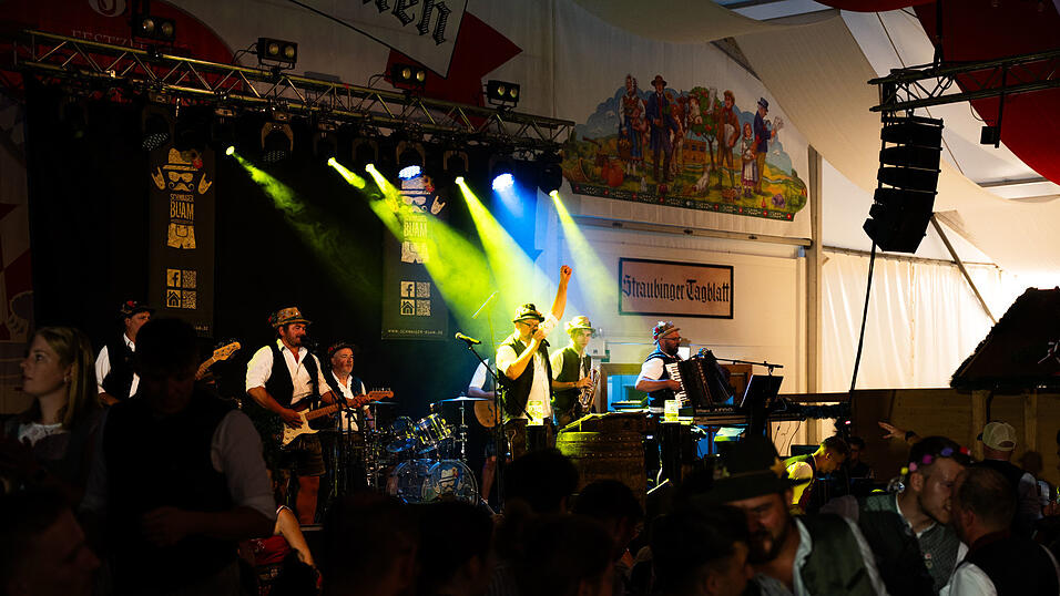 Die Partybilder vom Samstag, 15. August, aus dem Festzelt Greindl. Die Partybilder vom Samstag, 15. August, aus dem Festzelt Greindl.