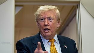 Kritiker werfen Trump vor, bei den Wahlen gezielt Chaos verursachen zu wollen. (Archivbild)