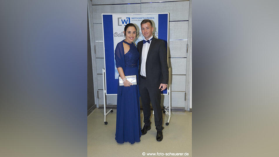 Feiern k&ouml;nnen sie, die Wirtschaftsjunioren - hier ist der Beweis!