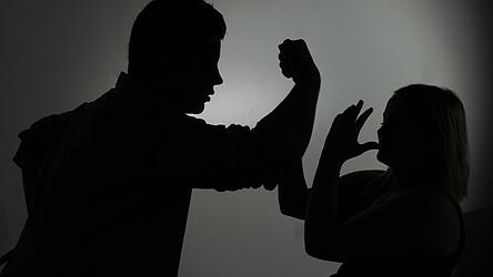 Gewalt in der Famile - Vater wird handgreiflich.