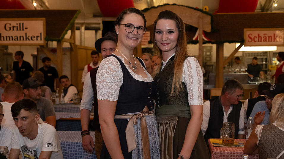 Die Partybilder vom Montag, 14. August 2023, aus dem Festzelt Greindl. Die Partybilder vom Montag, 14. August 2023, aus dem Festzelt Greindl.