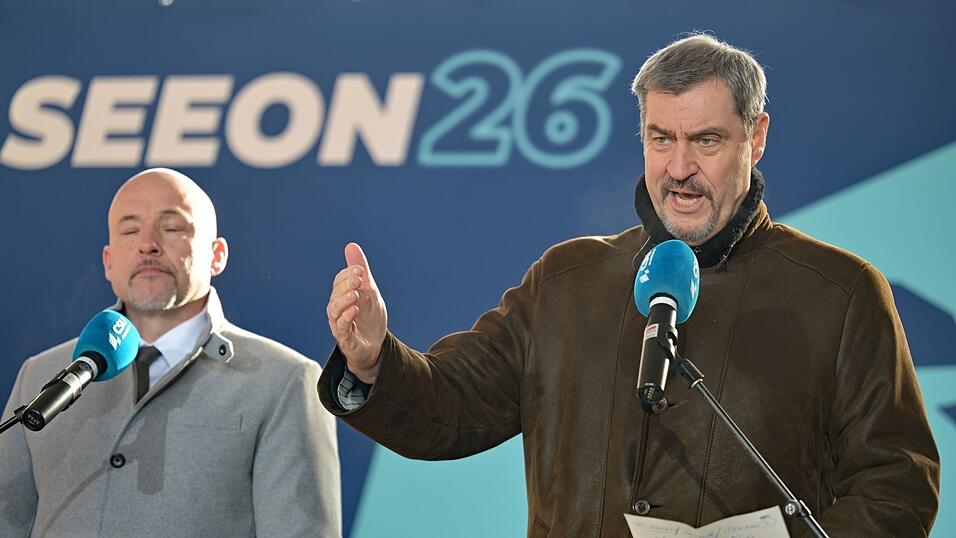 CSU-Chef S&ouml;der und Landesgruppenchef Hoffmann (links) fordern wie CDU-Chef Merz eine klare Priorit&auml;t der Regierungsarbeit auf Wirtschaftswachstum.