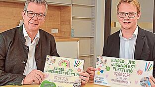 Jugendbeauftragter Andreas Bergmann (re.) und Bürgermeister Hans Schmalhofer freuen sich auf das Fest. Jugendbeauftragter Andreas Bergmann (re.) und Bürgermeister Hans Schmalhofer freuen sich auf das Fest.