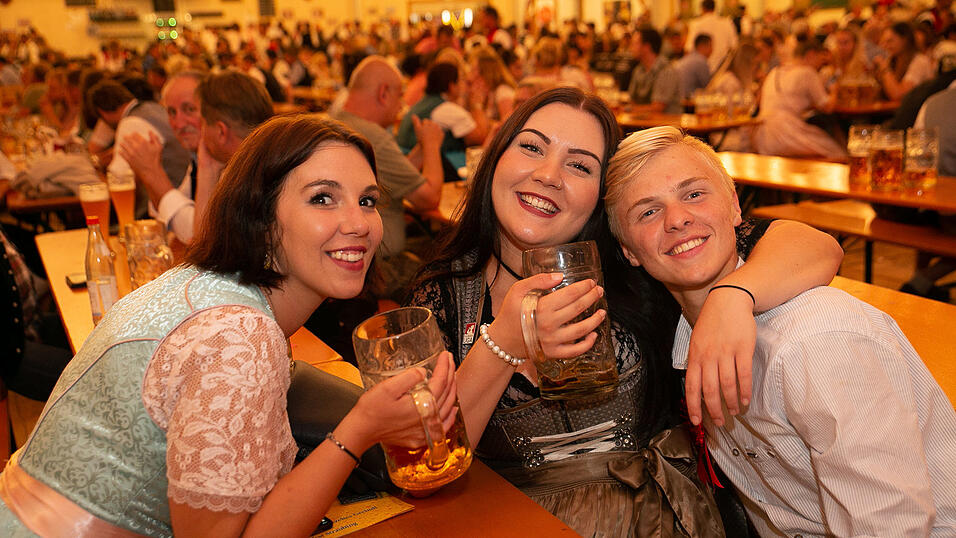 Die Partybilder von Freitag, 19. August 2022, aus dem Festzelt Greindl.