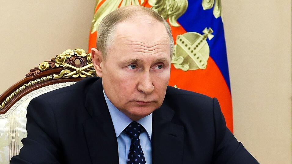 Im ostukrainischen Gebiet Donezk haben die russischen Truppen nach eigenen Angaben bei Switlodarsk das größte Kohlekraftwerk der Ukraine unter ihre Kontrolle gebracht.