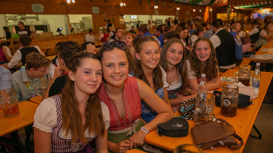 Die Partybilder von Montag, 22. August 2022, aus dem Festzelt Weckmann. 