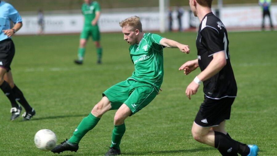 Die SpVgg Landshut schenkte gegen Rosenheim eine 2:0 Führung wieder her (Foto: Herrmann). Die SpVgg Landshut schenkte gegen Rosenheim eine 2:0 Führung wieder her (Foto: Herrmann).