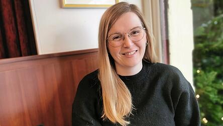 Kathleen Entrich ist seit zwölf Jahren als Gebärdensprachdolmetscherin tätig. Ein vielfältiges Arbeitsfeld.