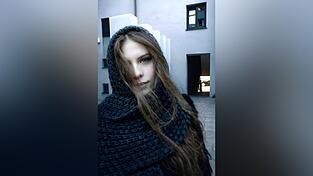 Tom Strohh&auml;cker fotografiert nach seiner Pause wieder. Das ist eins der Bilder mit Magdalena.