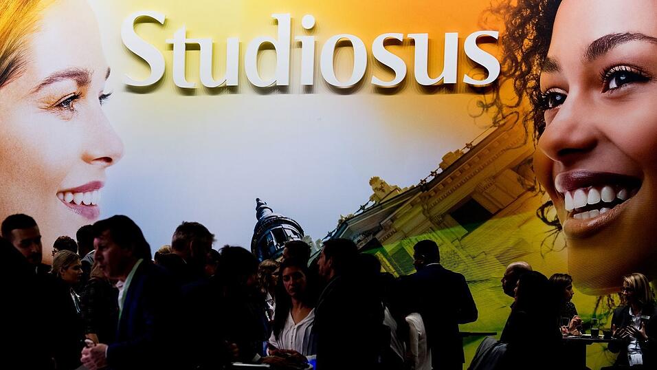 Nach Angaben des Reiseveranstalters h&auml;tten die Reisenden im Oman ohnehin bis zum kommenden Wochenende zur&uuml;ckkehren sollen. (Archivbild)