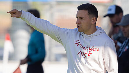 Auf die Mannschaft von Cheftrainer Tobias Beck warten attraktive Gegner aus dem n&auml;heren Umfeld.