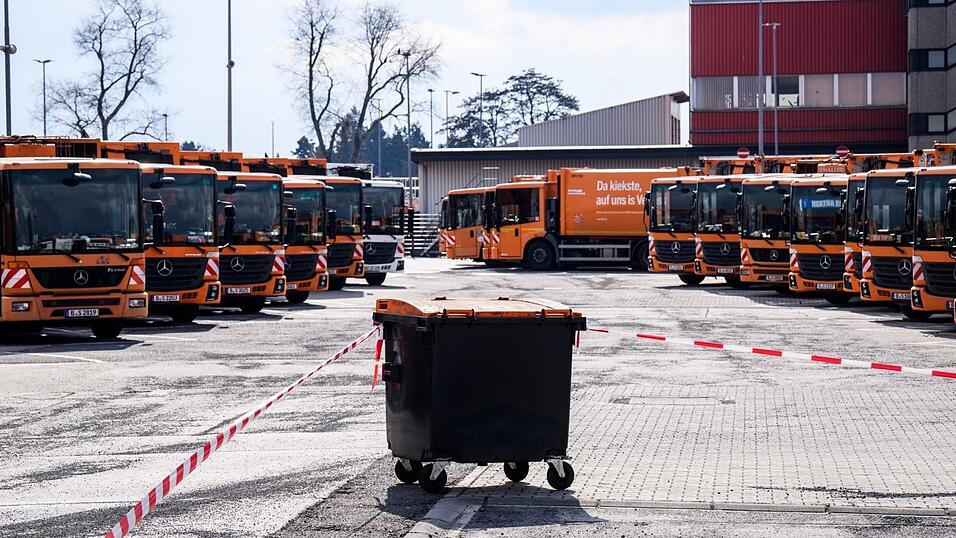 Gewerkschaften und Arbeitgeber ist keine Einigung gelungen: In den Tarifverhandlungen f&uuml;r den &ouml;ffentlichen Dienst sollen nun Schlichter einen Weg finden. Warnstreiks sind w&auml;hrenddessen nicht erlaubt.