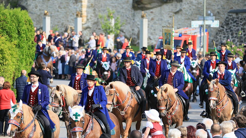 613 Jahre Kötztinger Pfingstritt 613 Jahre Kötztinger Pfingstritt