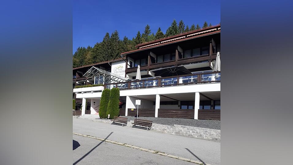Ob aus diesem ehemaligen Hotel in Rabenstein (Kreis Regen) ein Asylheim wird, ist noch unklar.