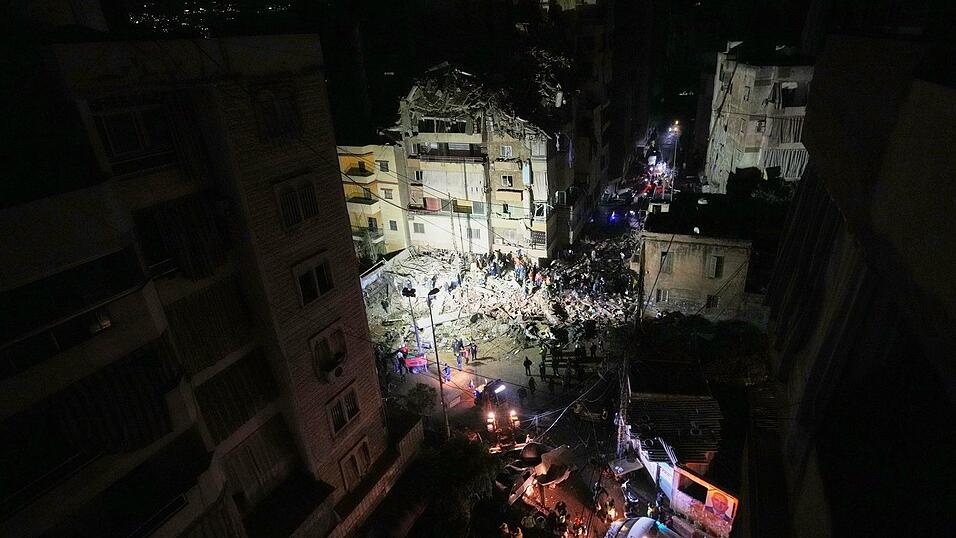 Erstmals seit Beginn der Waffenruhe greift Israel in der libanesischen Hauptstadt Beirut Ziele mutma&szlig;licher Hisbollah-K&auml;mpfer an.