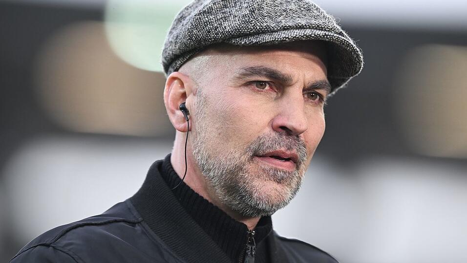 Der frühere Bayern-Verteidiger Markus Babbel hat für Uli Hoeneß' jüngstes Auftreten keine Verständnis. Der frühere Bayern-Verteidiger Markus Babbel hat für Uli Hoeneß' jüngstes Auftreten keine Verständnis.