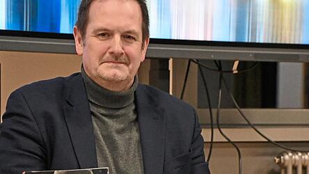 Roland Ernst berichtete über den Henker Johann Reichhart, der im Auftrag von drei politischen Systemen die Todesstrafe vollstreckte. Roland Ernst berichtete über den Henker Johann Reichhart, der im Auftrag von drei politischen Systemen die Todesstrafe vollstreckte.