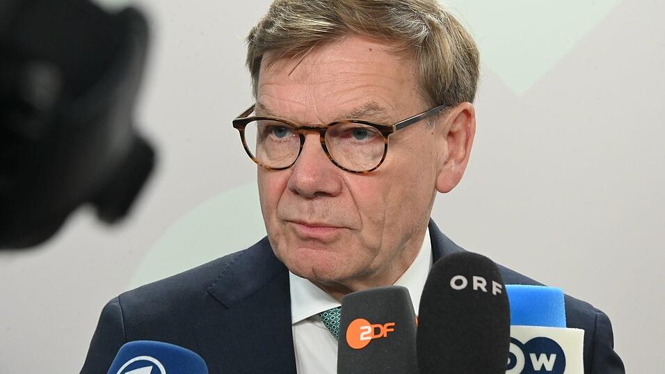 Die Bundesregierung will die Umsetzung des Friedensplans konkret unterstützen. (Archivbild)