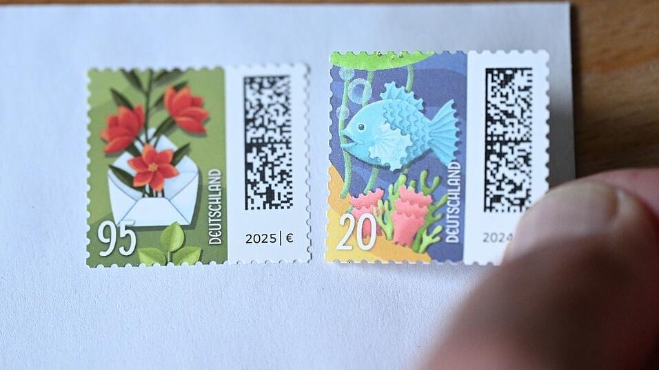 Die alte 95-Cent-Briefmarke bleibt auch nächstes Jahr noch gültig, aber dann sollte man eine 20-Cent-Extrabriefmarke hinzufügen. Die alte 95-Cent-Briefmarke bleibt auch nächstes Jahr noch gültig, aber dann sollte man eine 20-Cent-Extrabriefmarke hinzufügen.